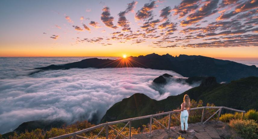 best spots to watch the sunrise- Bica da cana sunset viewpoint in Paúl da Serra